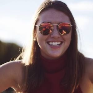 Meet your Posher, Francesca